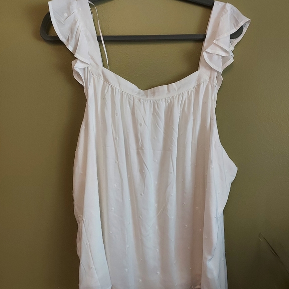 NWT White Reitmans Top - Picture 3 of 3